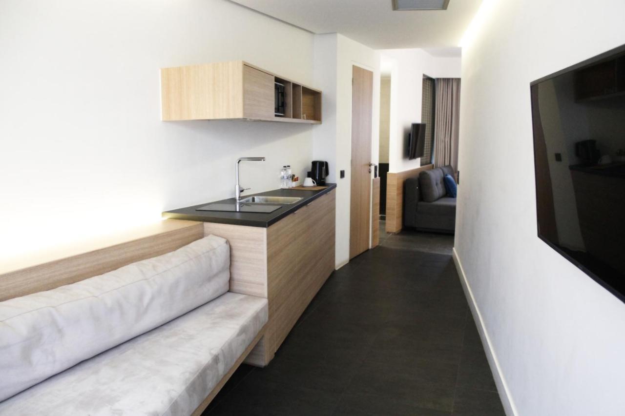 Hotel By Prime Ateny